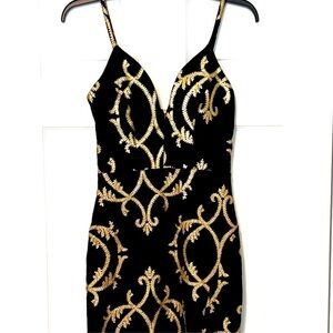 Blue Blush black and gold metallic dress M